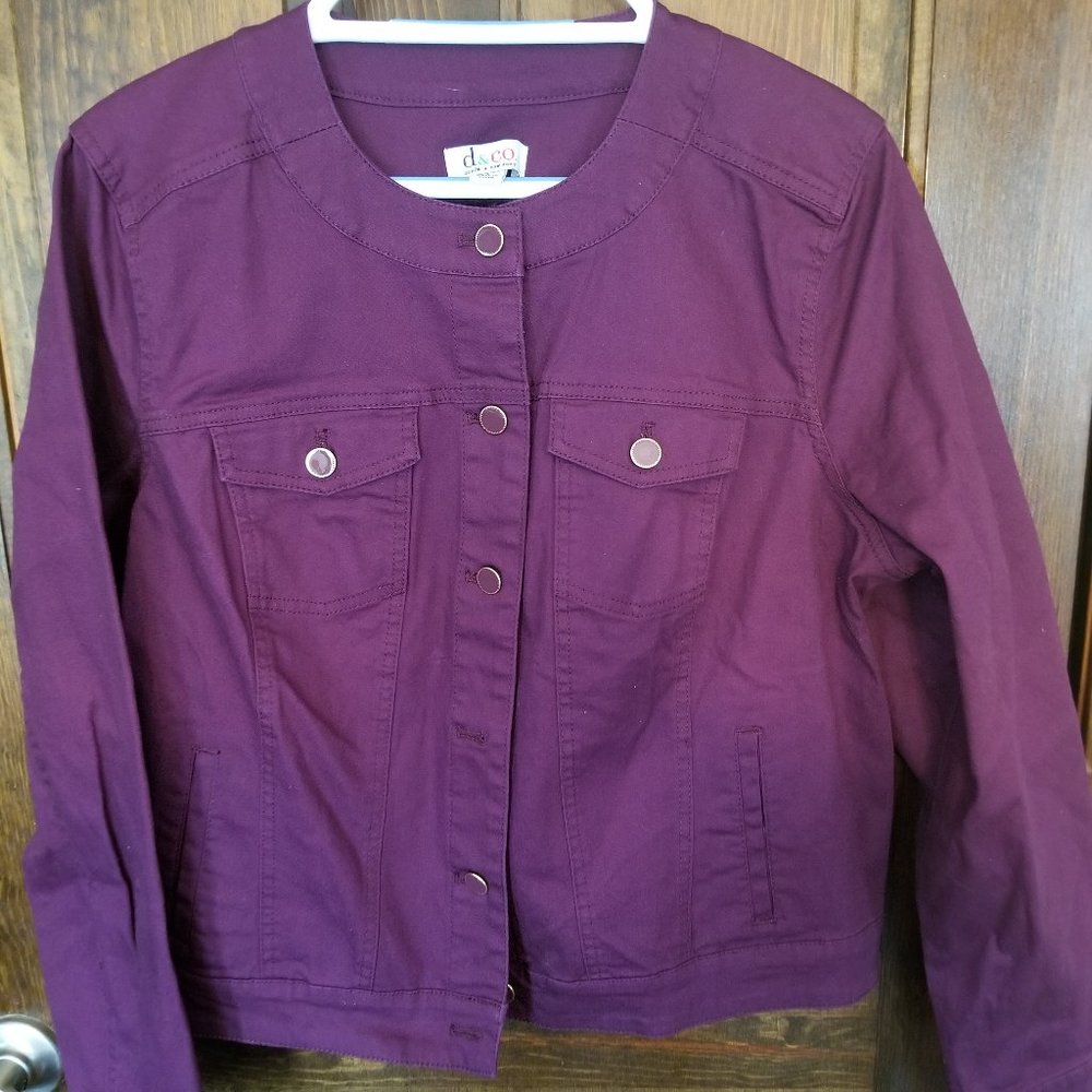 D & Company Plum Cotton Jacket Size Large Excellent / Like New Condition